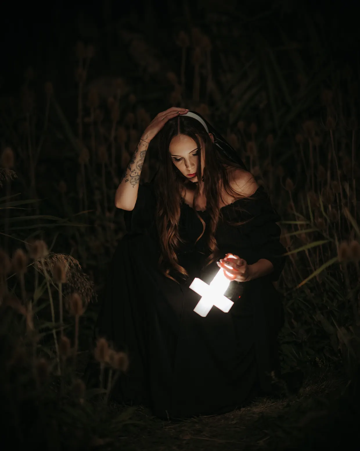 Caitlyn McEwen — dramatic editorial photograph